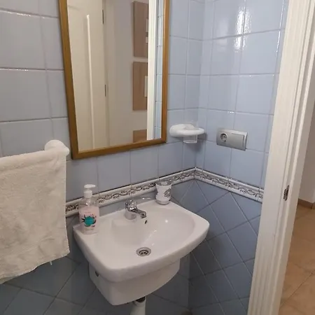 Atico Amplio Y Luminoso Zona Centro Garaje Solo Si Esta Disponible شقة