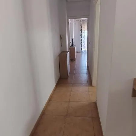 Atico Amplio Y Luminoso Zona Centro Garaje Solo Si Esta Disponible روكيتاس ذي مار