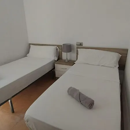 شقة Atico Amplio Y Luminoso Zona Centro Garaje Solo Si Esta Disponible *